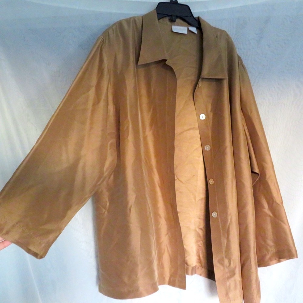 100% Silk Button Down 💖